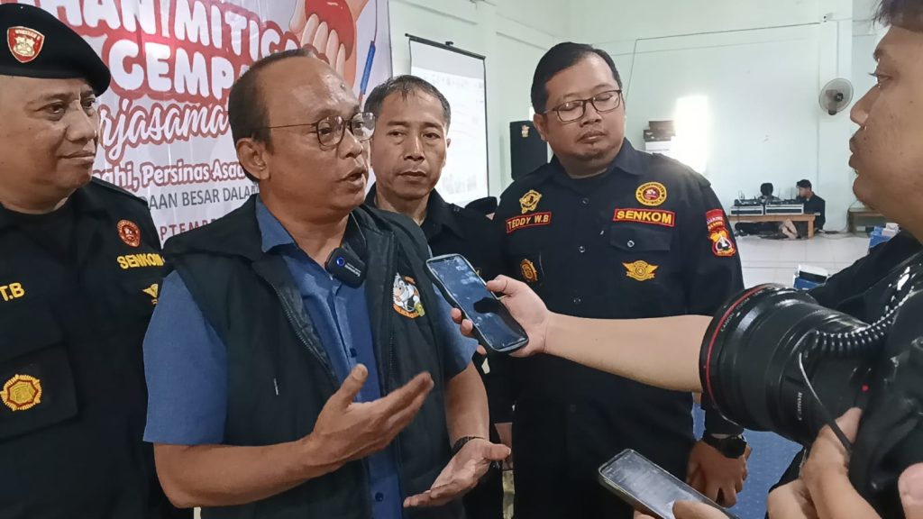 Kepala Bidang Poldagri Kesbangpol Kota Cimahi Ajat Sudrajat, S.IP., M.I.P.